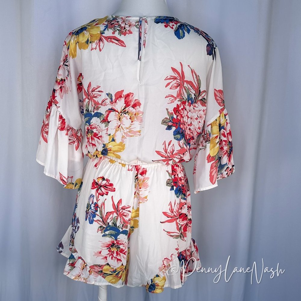 Forever 21 Contemporary Floral Romper White - Picture 6 of 7